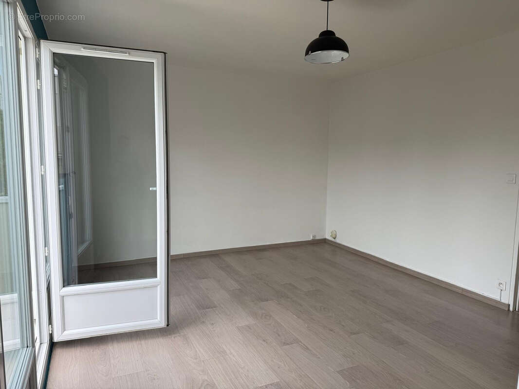 Appartement à HEROUVILLE-SAINT-CLAIR