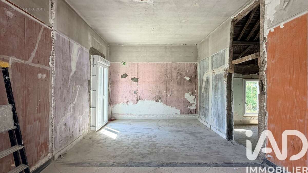 Photo 2 - Maison à SAINT-JULIEN-LES-VILLAS