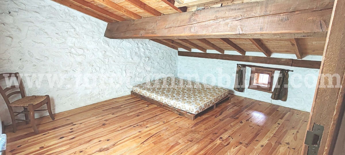 Maison à GILHOC-SUR-ORMEZE