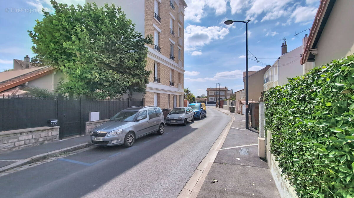 Appartement à COLOMBES