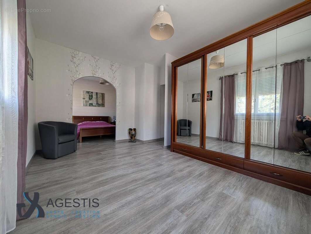   - Maison à AIGUEFONDE