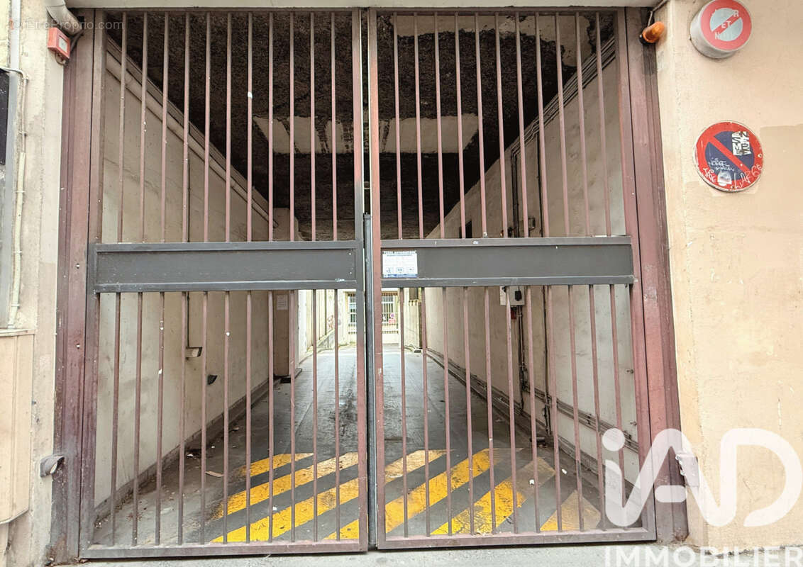 Photo 4 - Parking à PARIS-11E