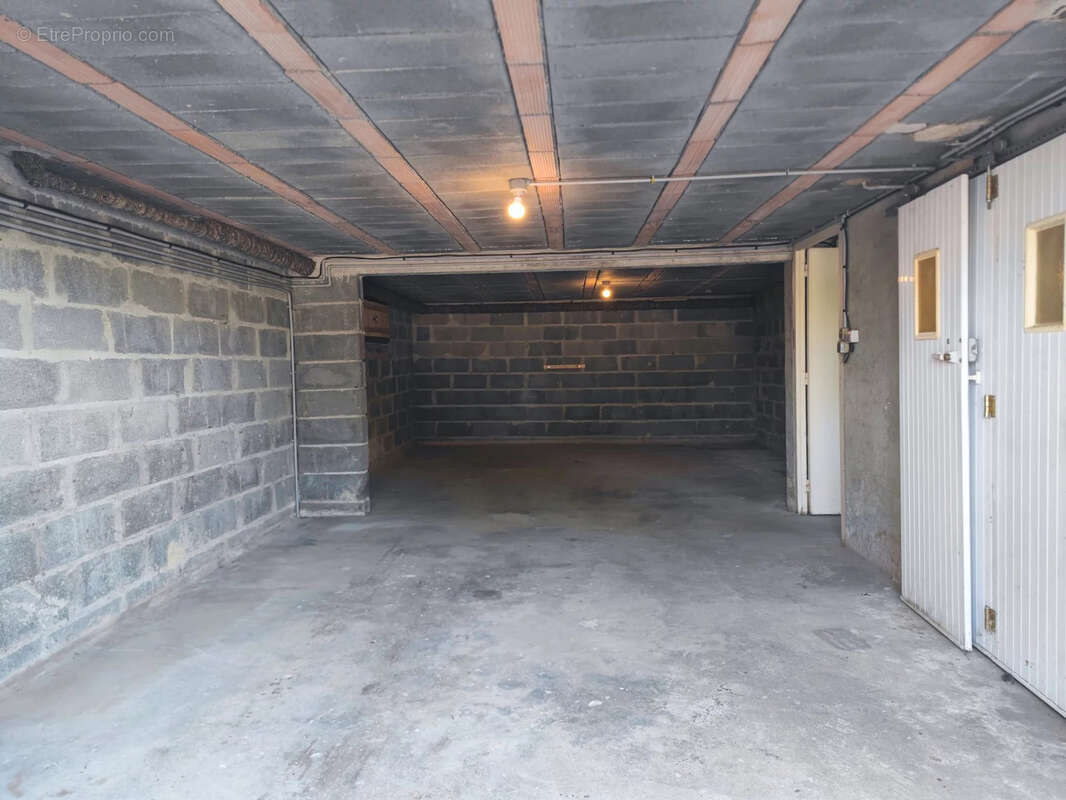 Maison à CERCY-LA-TOUR