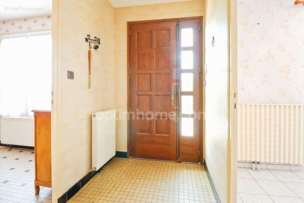 Maison Individuelle sur sous-sol de 65 m² environ - 4 pièces - 1 voir 2 Chambres - Garage -Parcelle 700 m² -MAGNAC LAVAL (87) - photo 20
