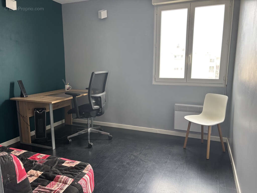 Appartement rénové, 2 chambres, 72 m2, dernier étage - photo 8