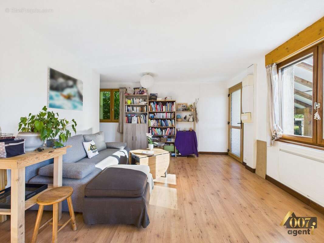 Appartement à VENTHON