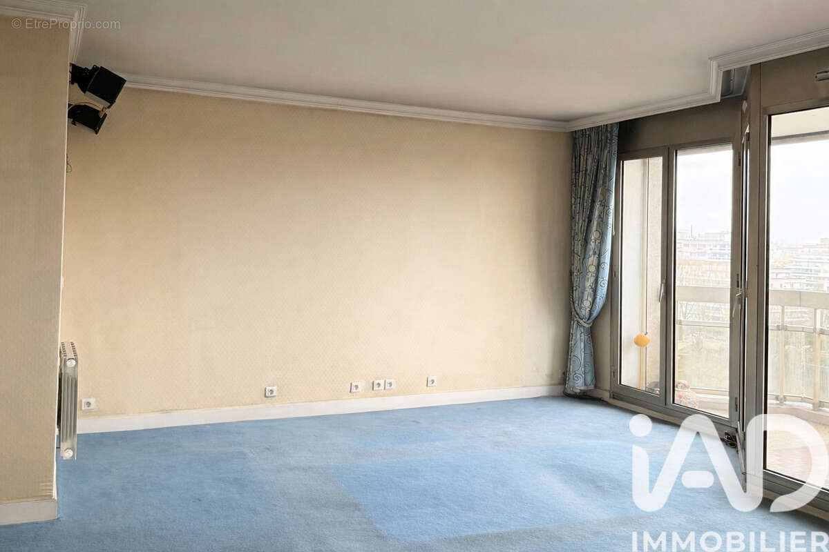 Photo 4 - Appartement à COURBEVOIE