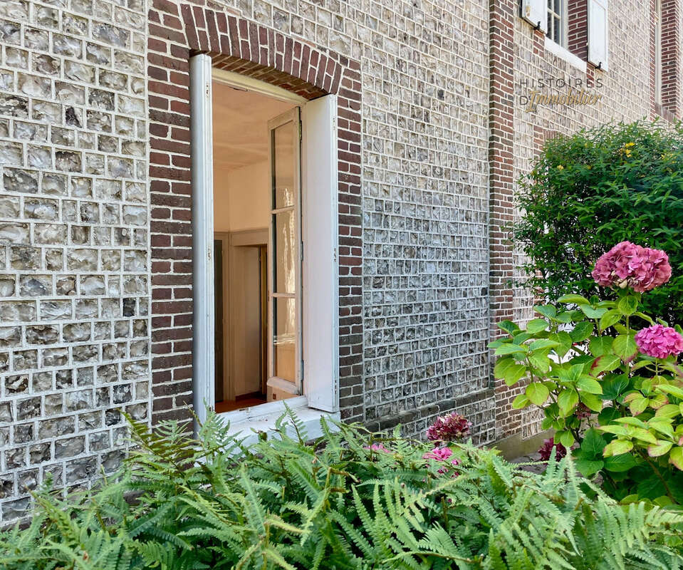 Maison à LES LOGES