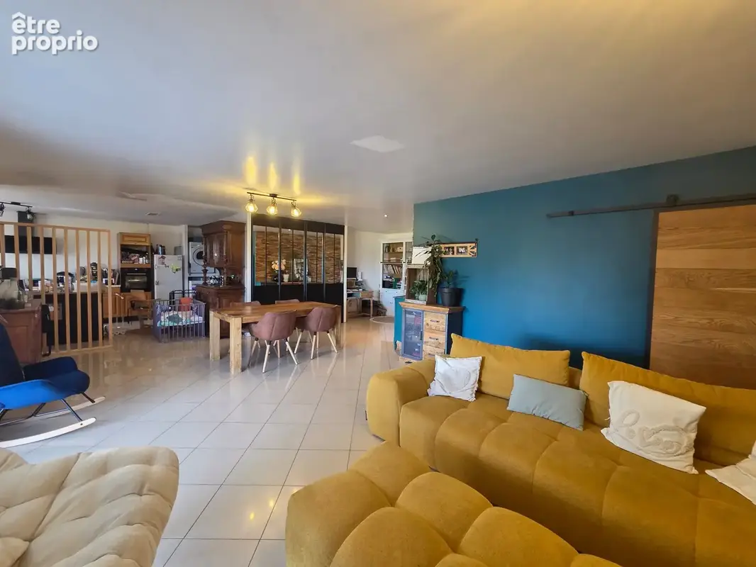 Maison 6 pièces 147 m² à vendre à Douzat (16290) - photo 4