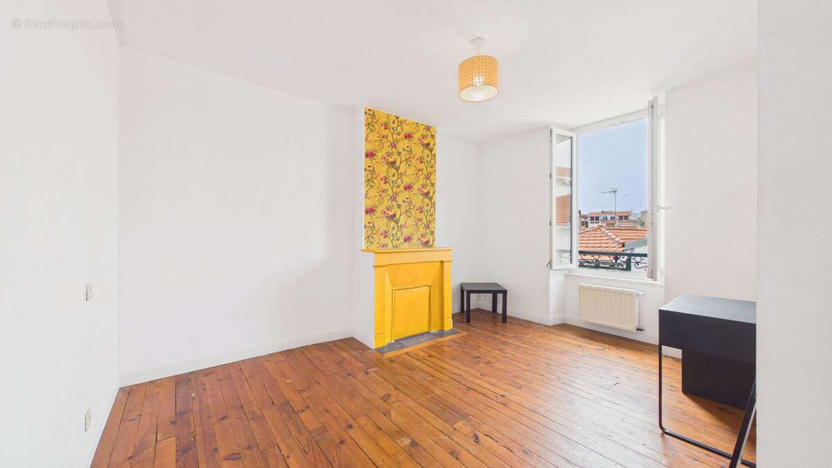 T4 + chambre de bonne en centre-ville ! - photo 7