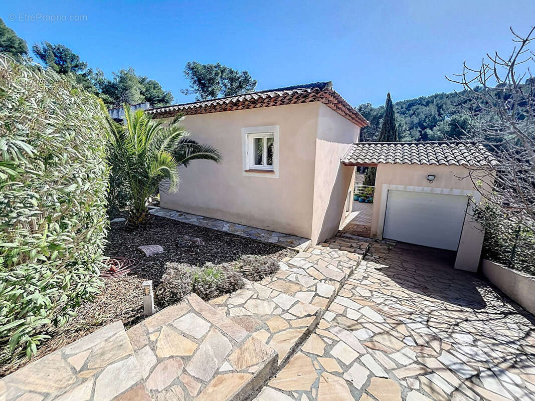 Maison 142 m² à Sanary-Sur-Mer  - photo 7
