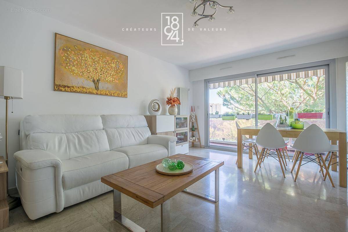 Appartement à MARSEILLE-9E