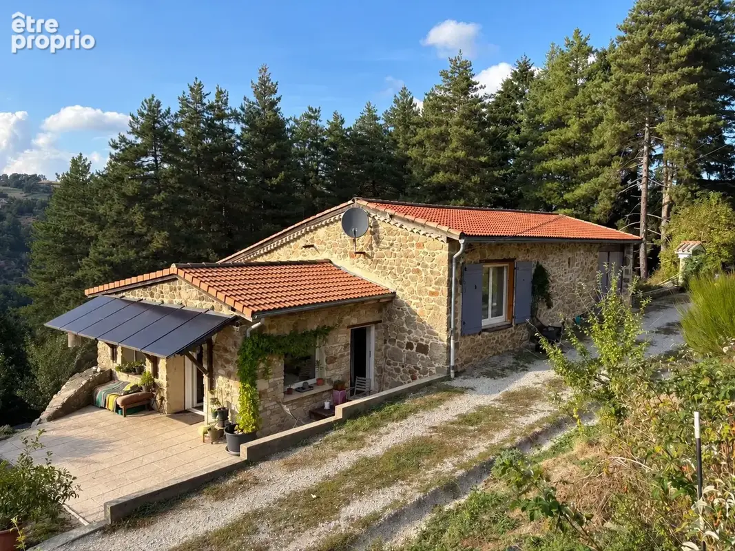 EXCLUSIVITE, Propriété  de 5 hectares proche de Vernoux en Vivarais - photo 1