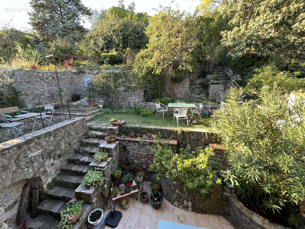 Maison à MONOBLET