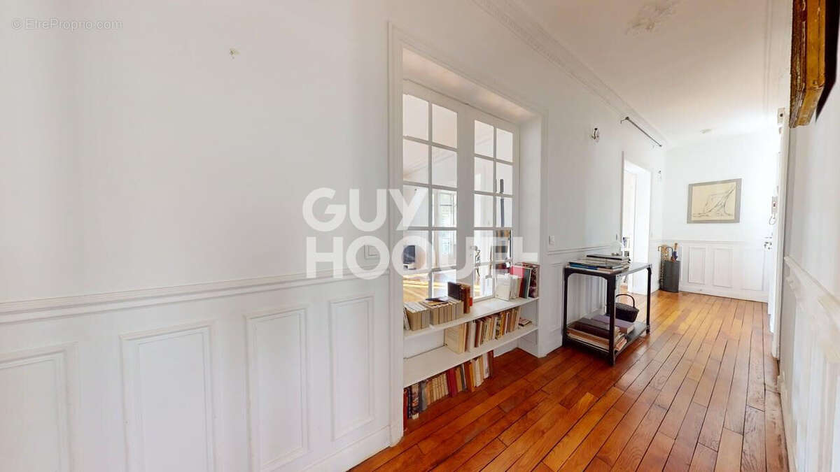 Appartement à AUBERVILLIERS