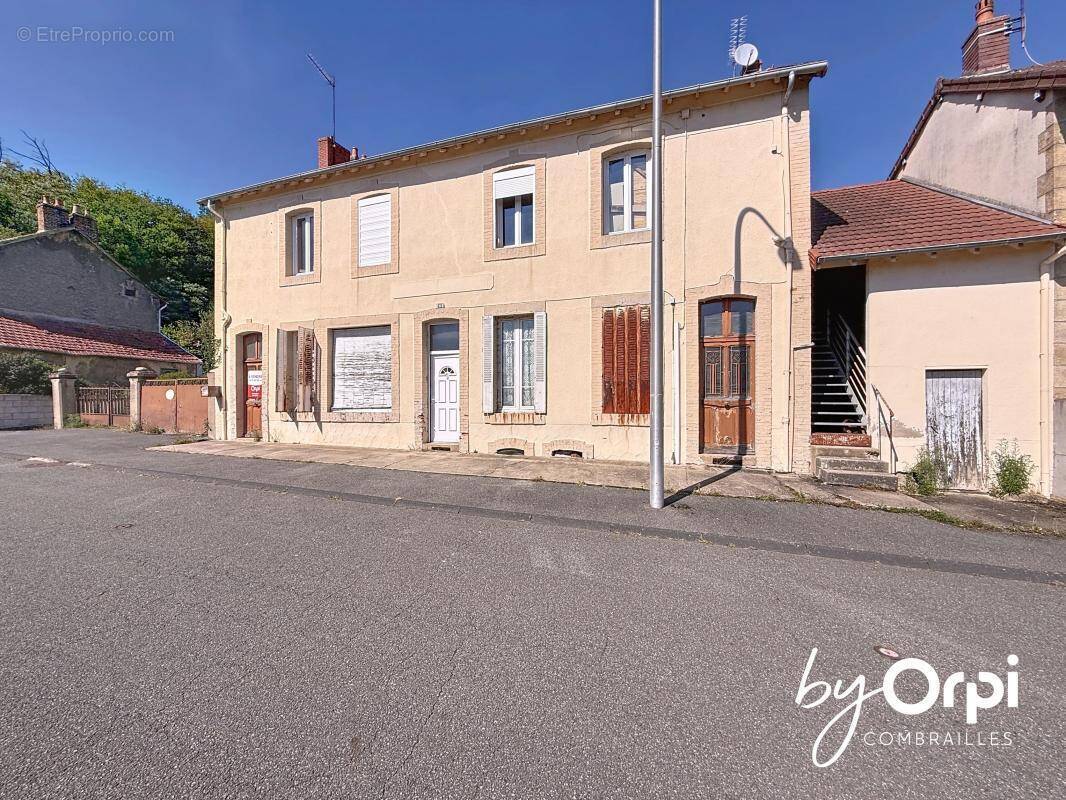 Maison à SAINT-ELOY-LES-MINES