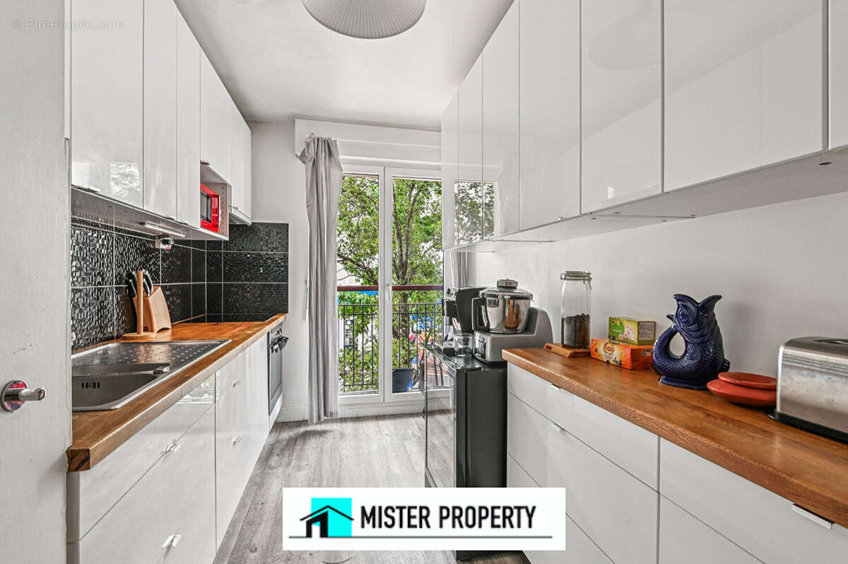 Appartement à LEVALLOIS-PERRET