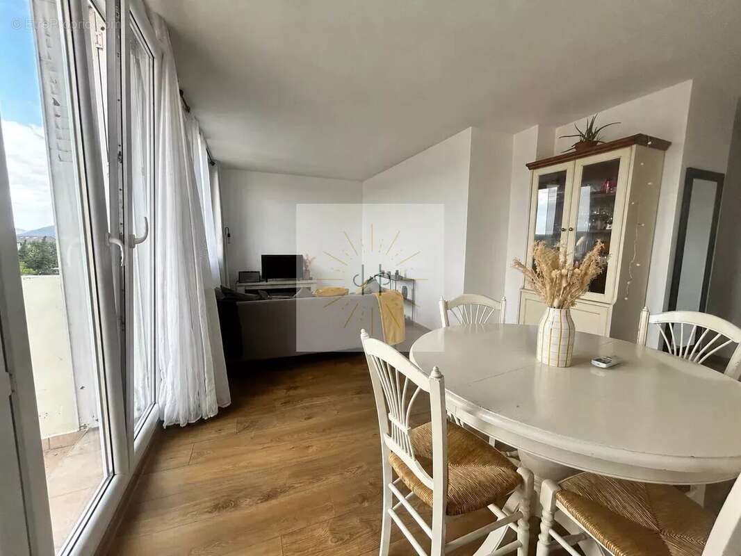 Appartement à MONTELIMAR