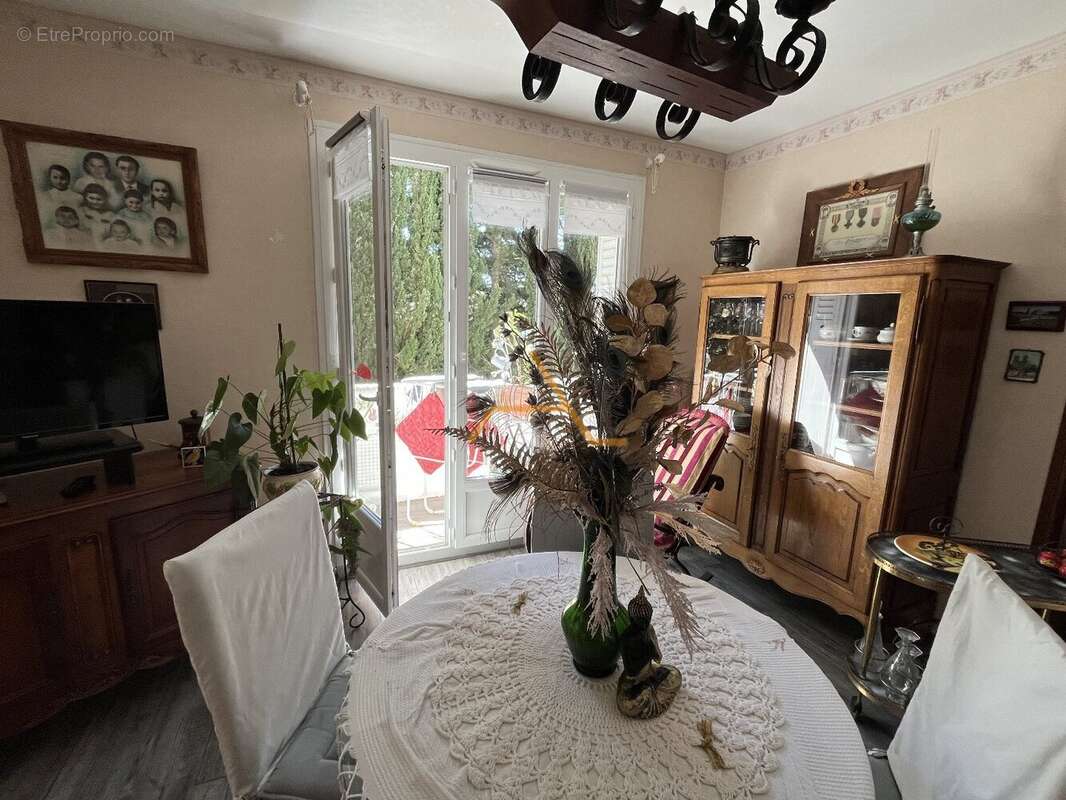 Appartement à VALREAS