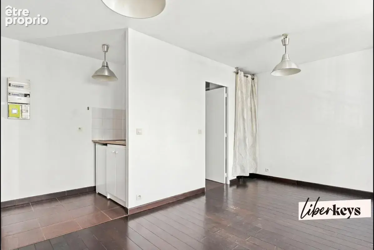 Paris 15 - Grenelle / Rue du Commerce - Studio - photo 9