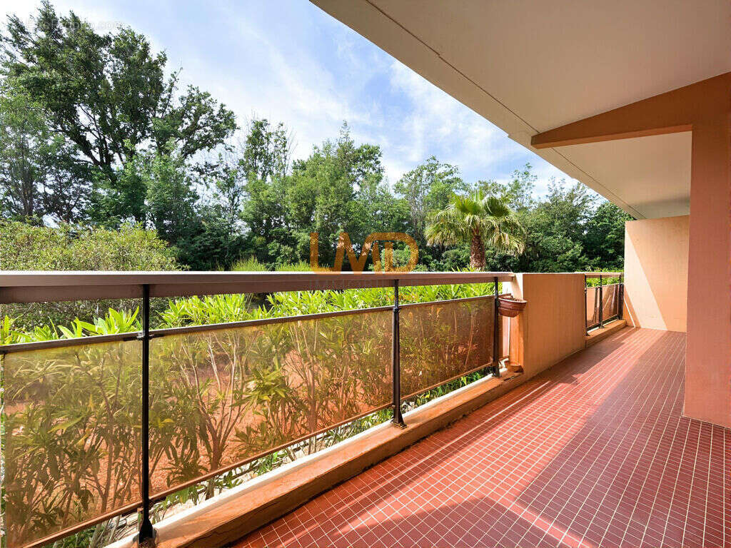 Appartement à FREJUS
