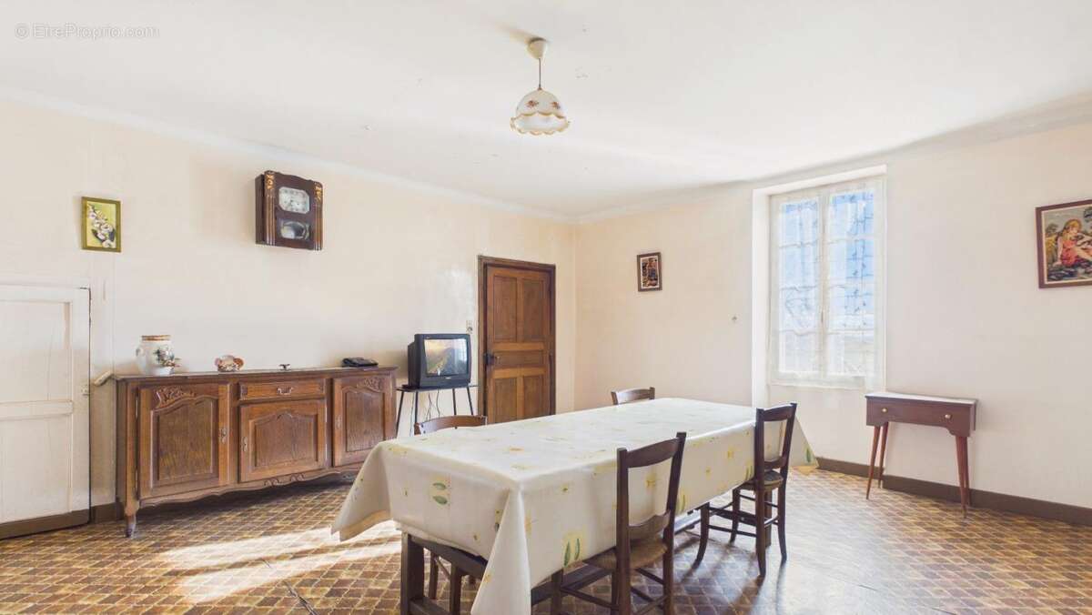 Maison à MORLHON-LE-HAUT