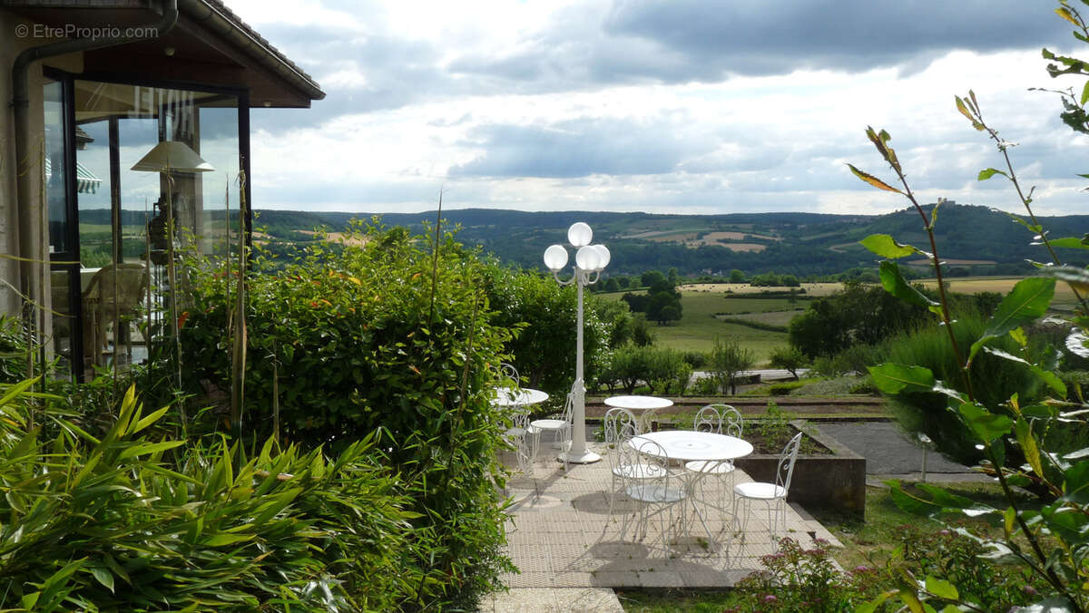 Vue panoramique sur Vézelay - photo 8
