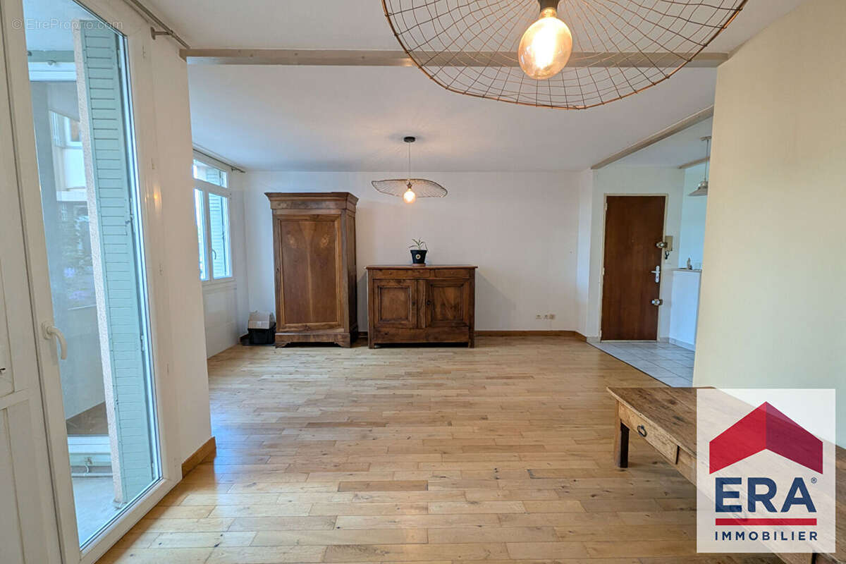 Appartement à PIERRELATTE