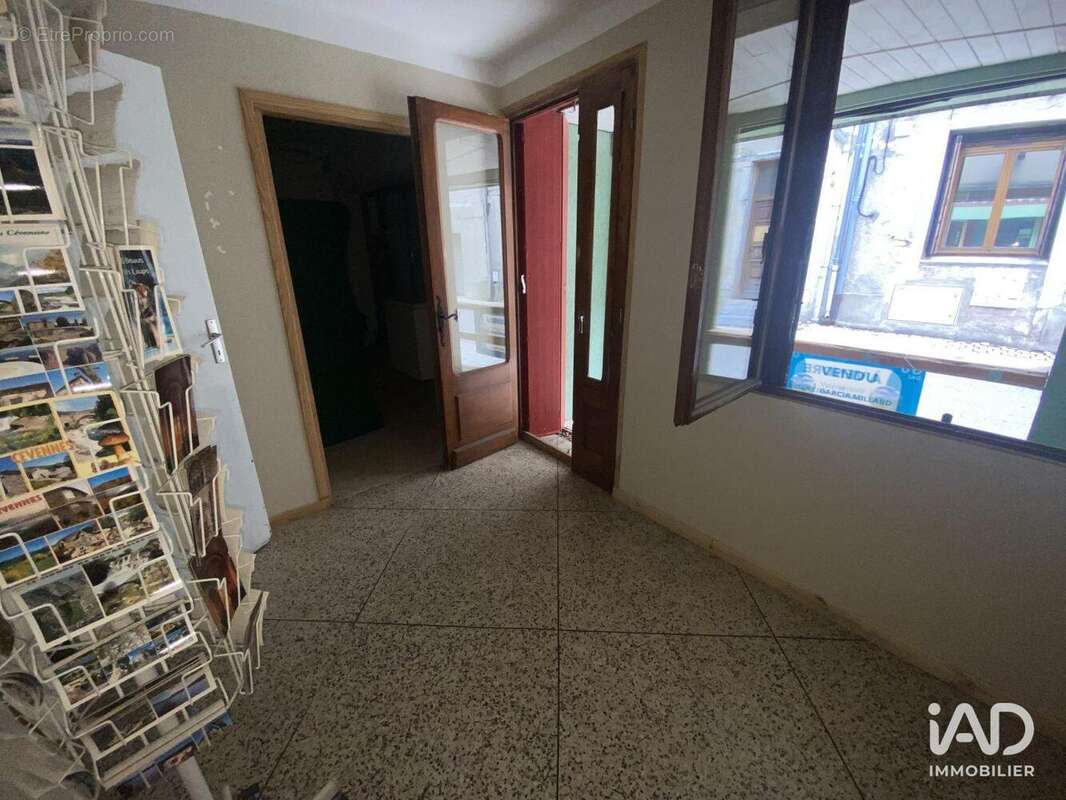 Commerce 63 m² à Aveze  - photo 7