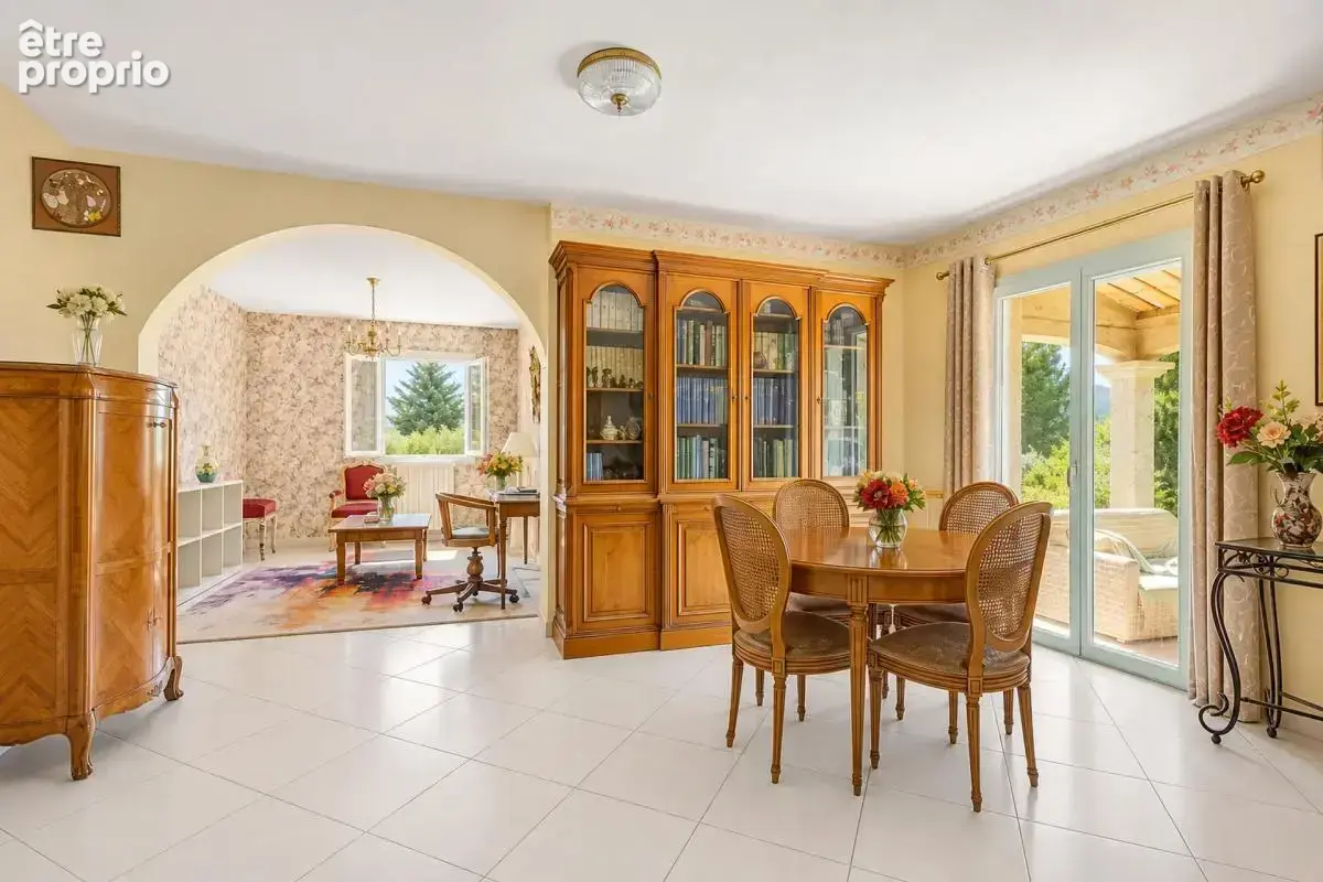 Pourrières – propriété familiale avec deux habitations, piscine - photo 10