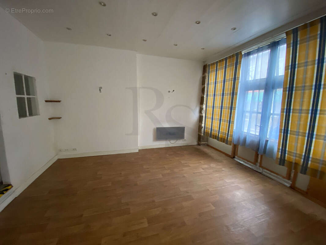 Maison à NOTRE-DAME-DU-TOUCHET