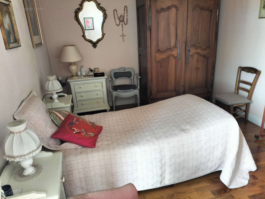 Maison à L&#039;HUISSERIE