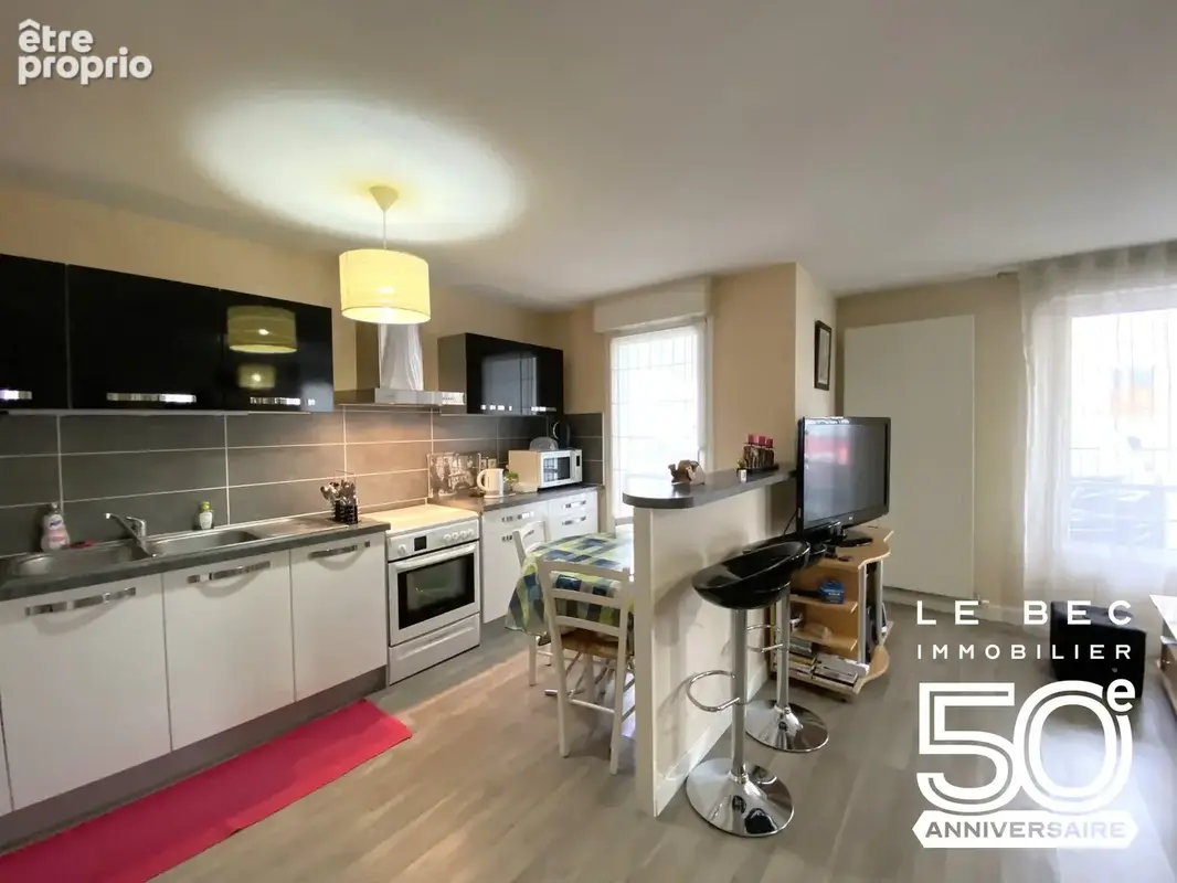 Appartement 64 m² à Saint-Ave  - photo 3