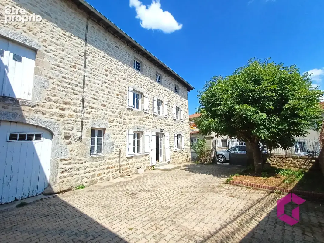 Photo Maison à Chomelix au prix de 154 400€