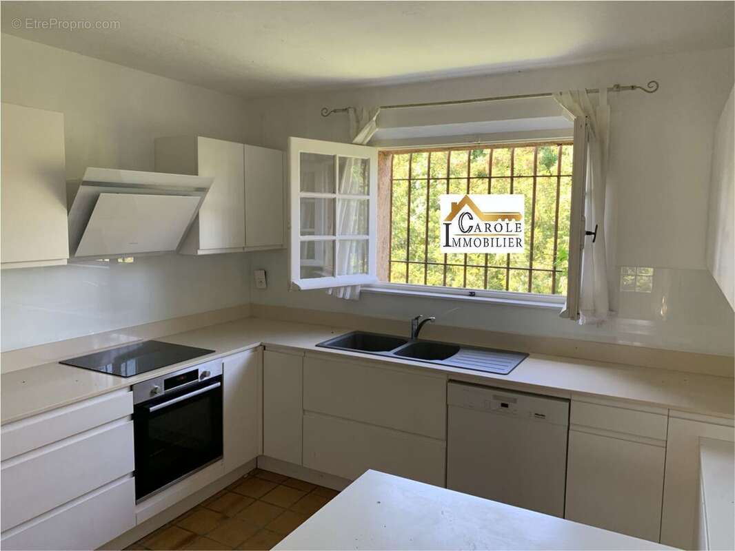 Maison à MANDELIEU-LA-NAPOULE