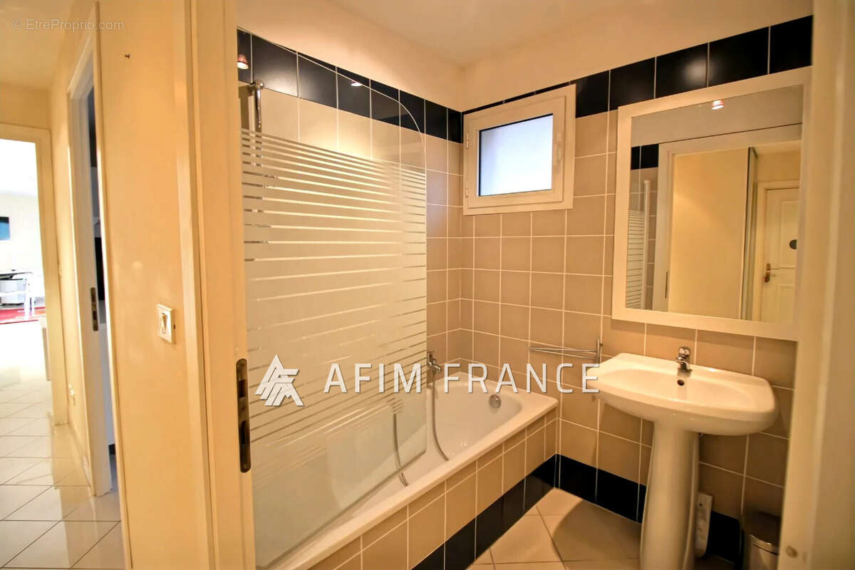 Appartement à BEAUSOLEIL