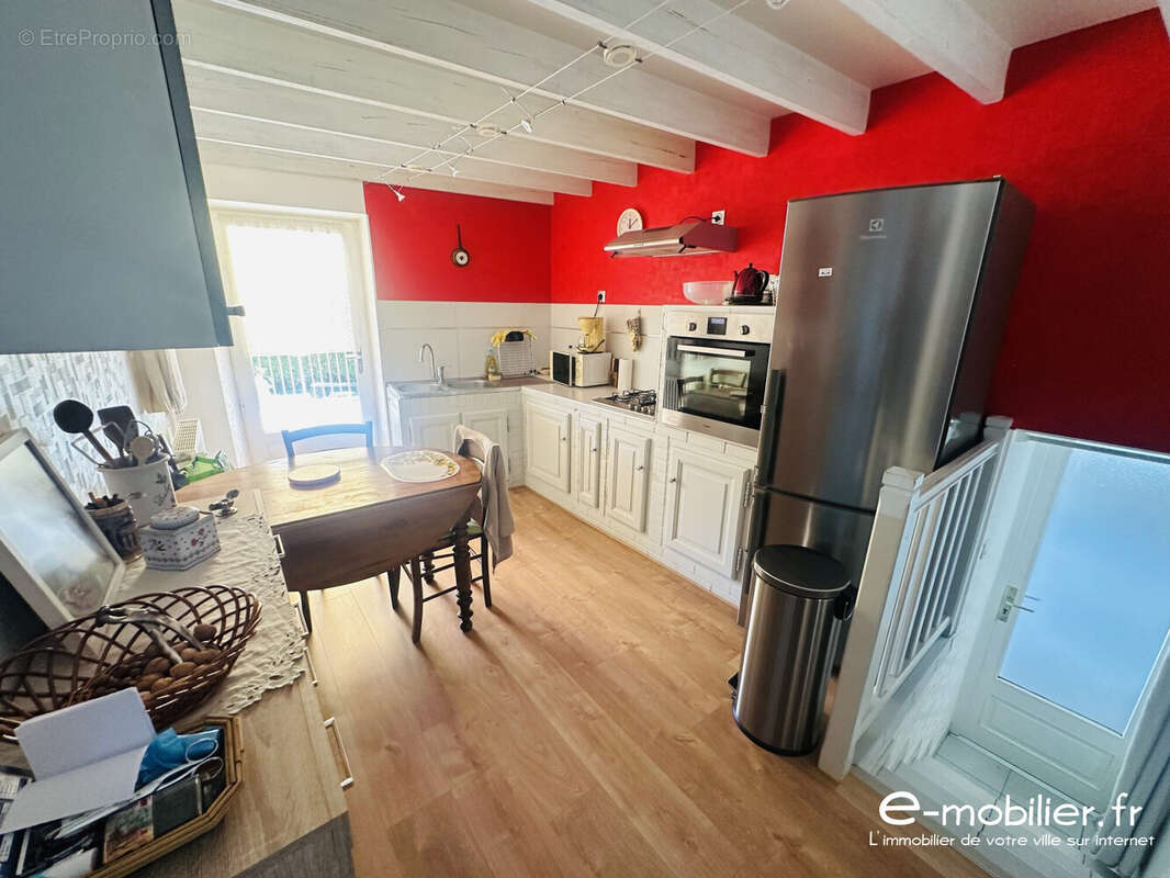 Maison 138 m² à Belmont-De-La-Loire  - photo 5