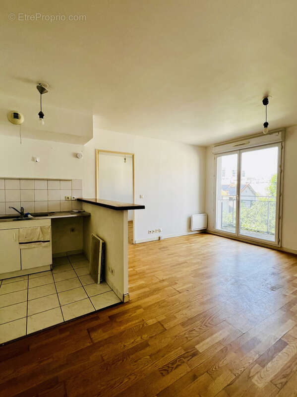 Appartement à LE BOURGET