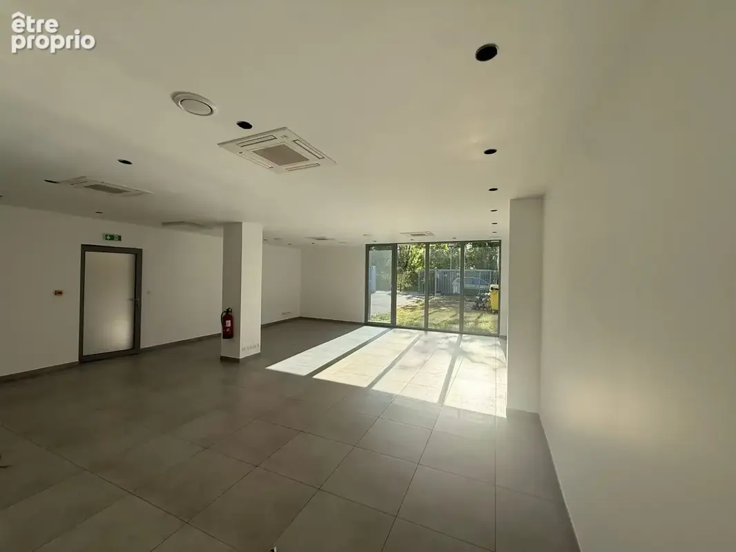 Commerce 519 m² à vendre à Creteil (94000) - photo 7