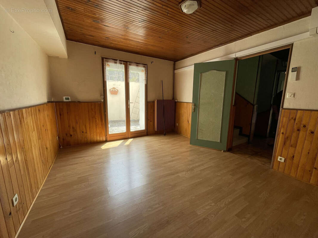 Maison 151 m² à Thizy  - photo 4