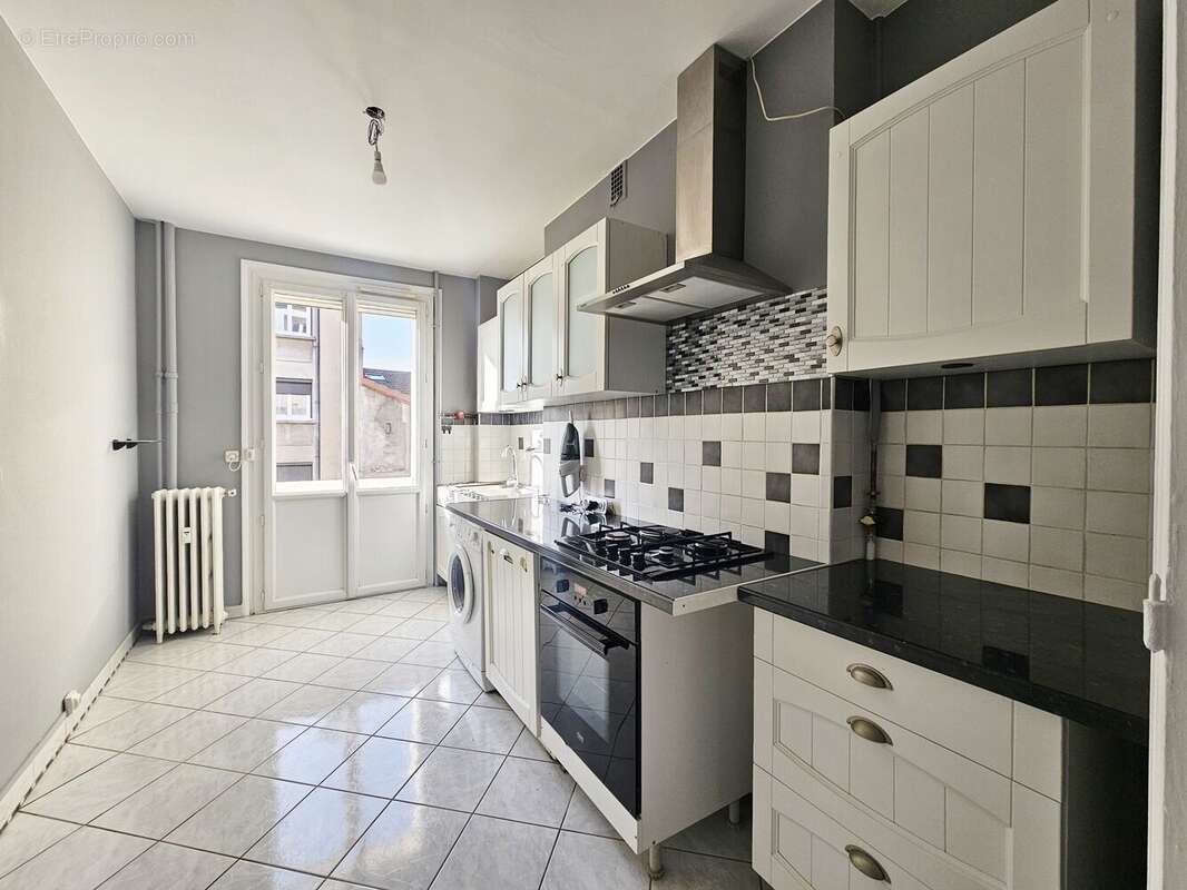 Photo 3 - Appartement à SAINT-ETIENNE