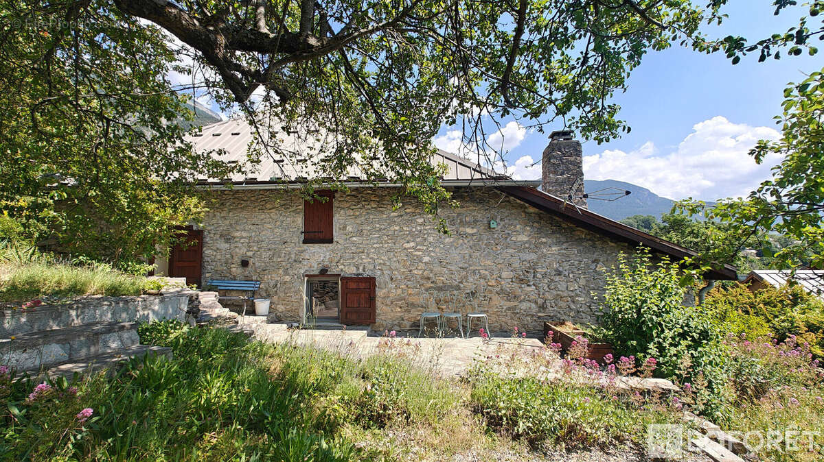 Maison à SAINT-ANDRE-D&#039;EMBRUN
