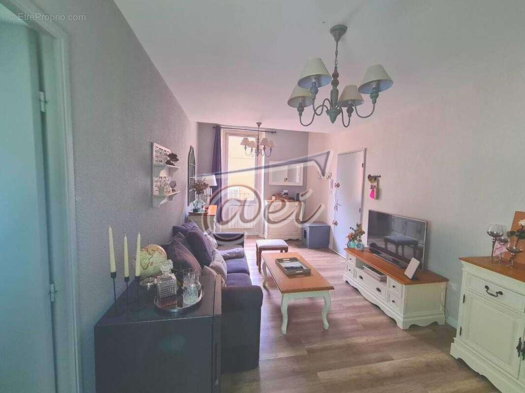 Appartement à ROQUEVAIRE
