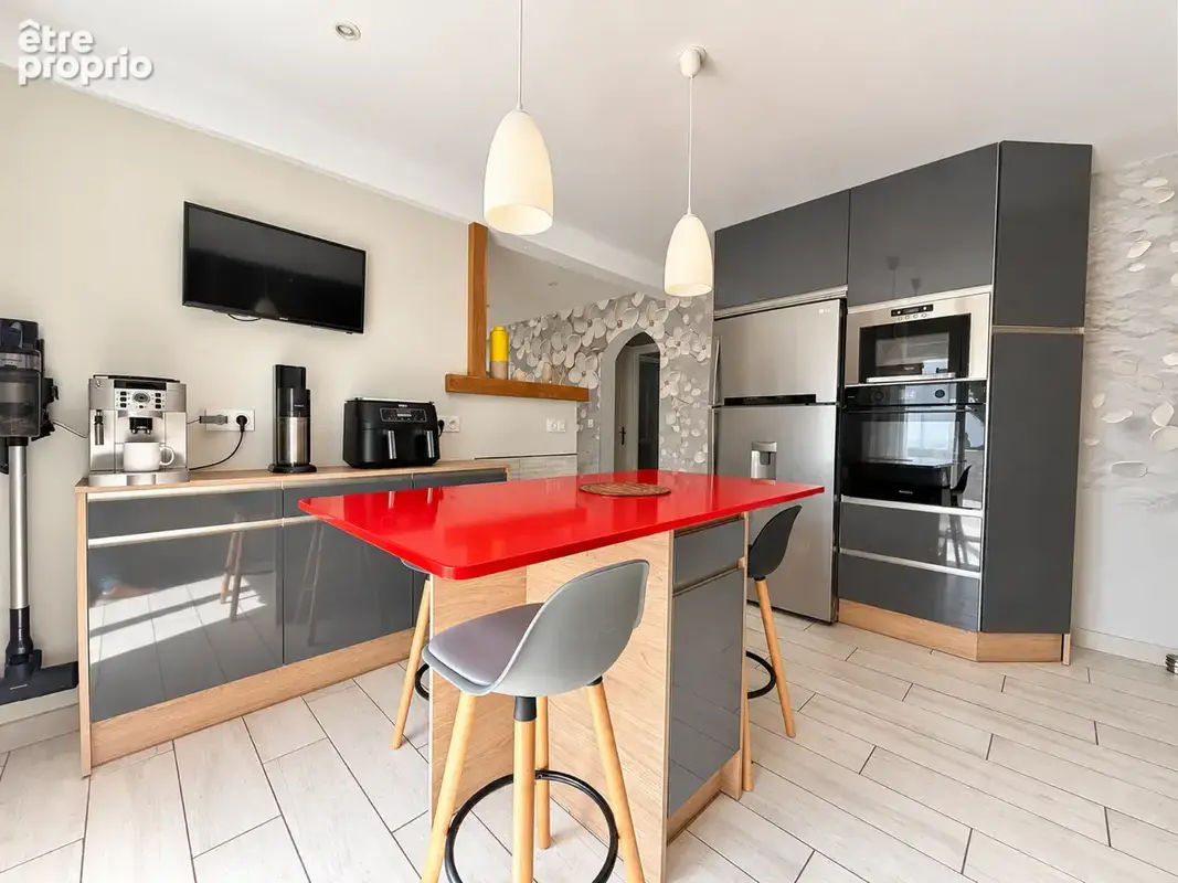 Belle maison en parfait etat-terrasses piscine et garage - photo 9