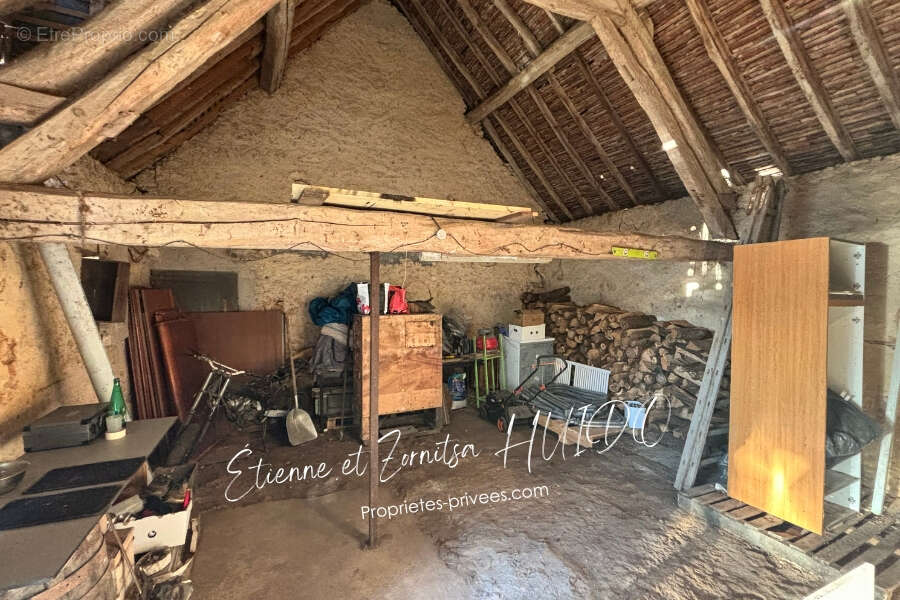 Maison à LA CHAPELLE-SAINT-LAURIAN