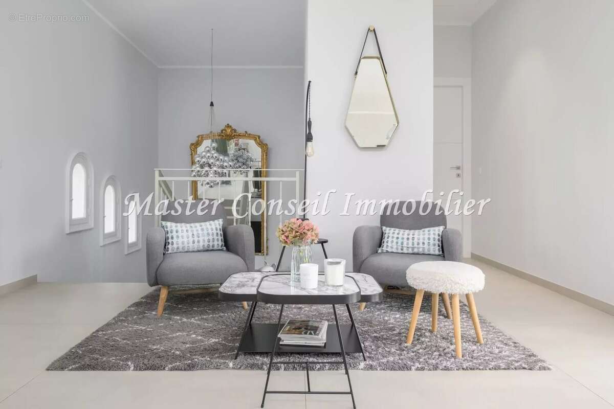 Vue Mer , Villa rénovée 280M²  contemporaine.  Parc arboré  2500M² - photo 32