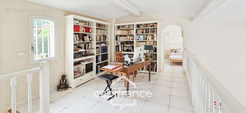 Maison à vendre 4 pièces VUE MER + Garage 55m² + Piscine SANARY SUR MER (83) - photo 28