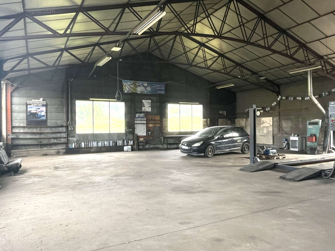 Commerce à USSON-EN-FOREZ