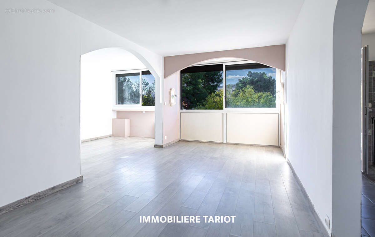 Appartement à MARSEILLE-12E