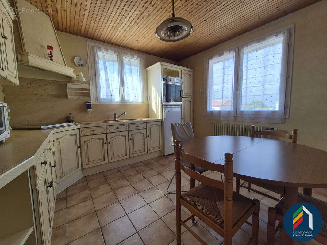 Maison à LA MEILLERAIE-TILLAY